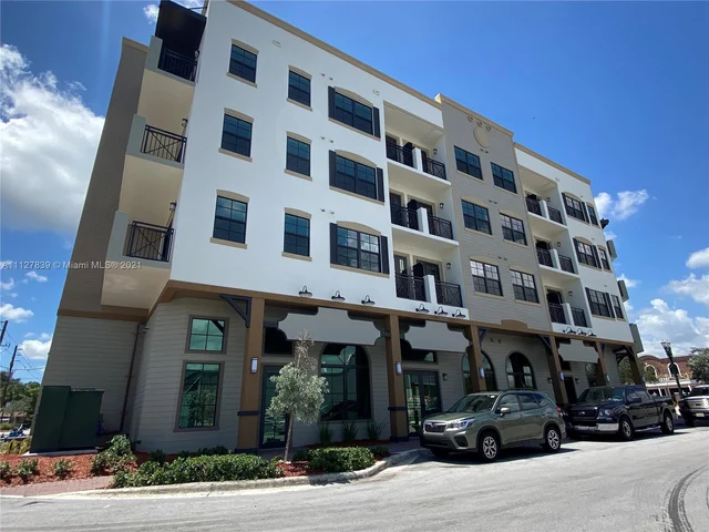 4100 SW 64th Ave # 406, Davie FL 33314