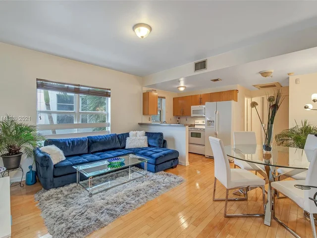 1542 Drexel Ave # 207, Miami Beach FL 33139