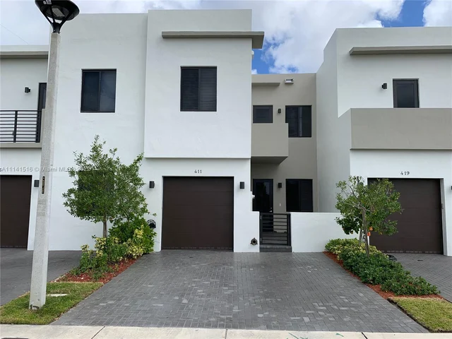 411 SW 91 PL # 0, Miami FL 33174