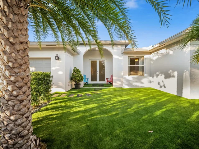 1465 NE 24th St, Wilton Manors FL 33305