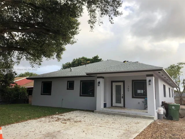 780 SE 4th St, Hialeah FL 33010