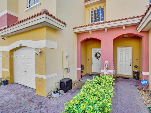 3556 NW 29th Ct, Lauderdale Lakes FL 33311