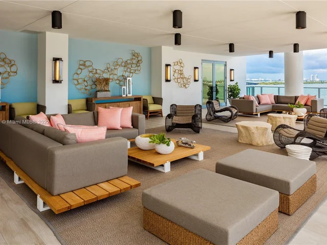 2900 NE 7th Ave # 1405, Miami FL 33137