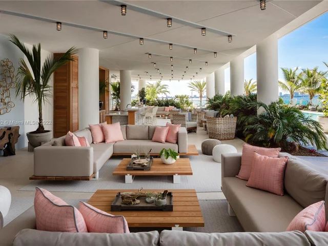 2900 NE 7th Ave # 1405, Miami FL 33137