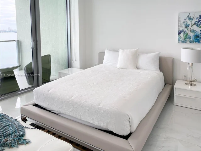 2900 NE 7th Ave # 1405, Miami FL 33137