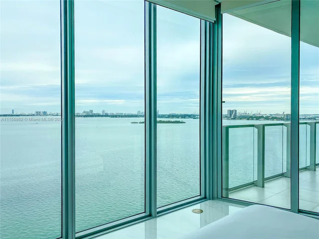 2900 NE 7th Ave # 1405, Miami FL 33137