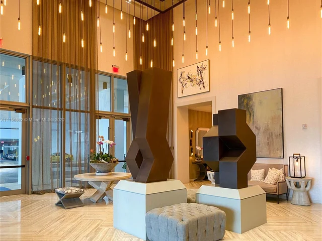 2900 NE 7th Ave # 1405, Miami FL 33137