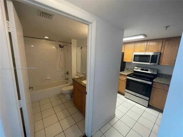 650 West Ave # 1206, Miami Beach FL 33139