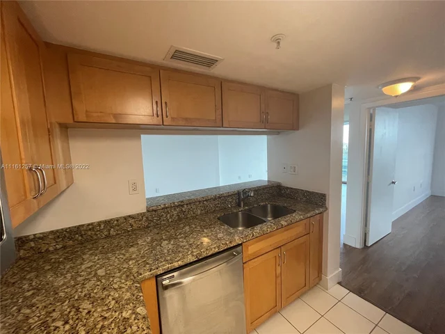 650 West Ave # 1206, Miami Beach FL 33139