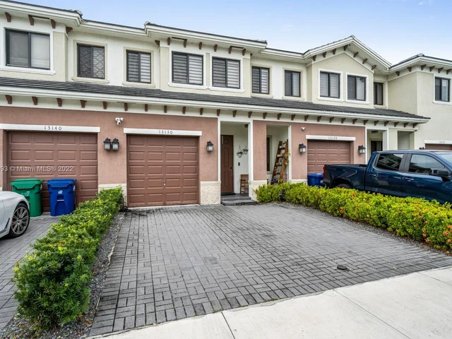 13130 SW 127th Ct, Miami FL 33186