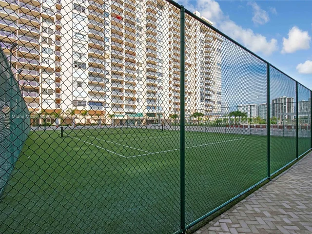 18011 Biscayne Blvd # 1105, Aventura FL 33160