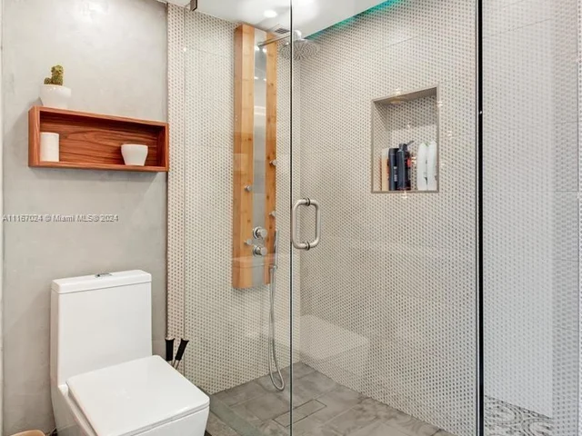 18011 Biscayne Blvd # 1105, Aventura FL 33160