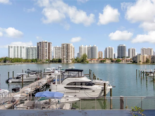 18011 Biscayne Blvd # 1105, Aventura FL 33160