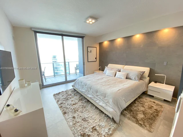 488 NE 18th St # 3911, Miami FL 33132