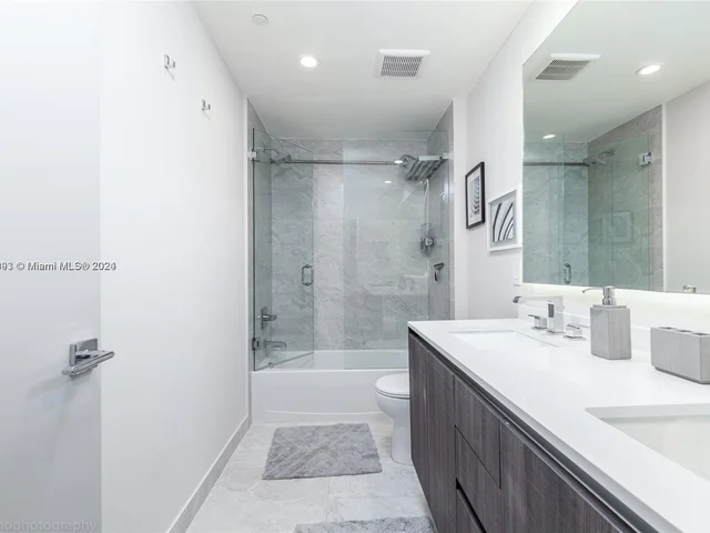 488 NE 18th St # 3911, Miami FL 33132