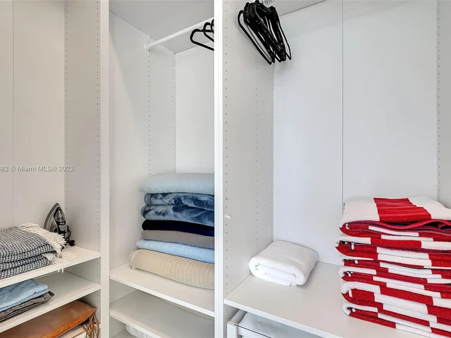 2870 N Ocean Dr # 2870, Hollywood FL 33019