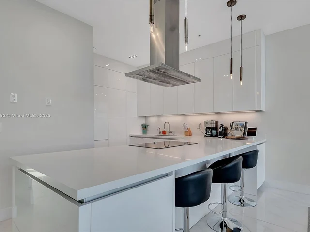 2870 N Ocean Dr # 2870, Hollywood FL 33019