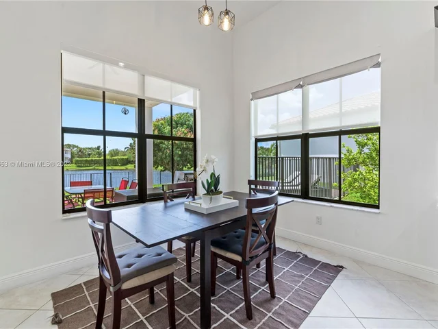 8386 NW 30th St, Cooper City FL 33024