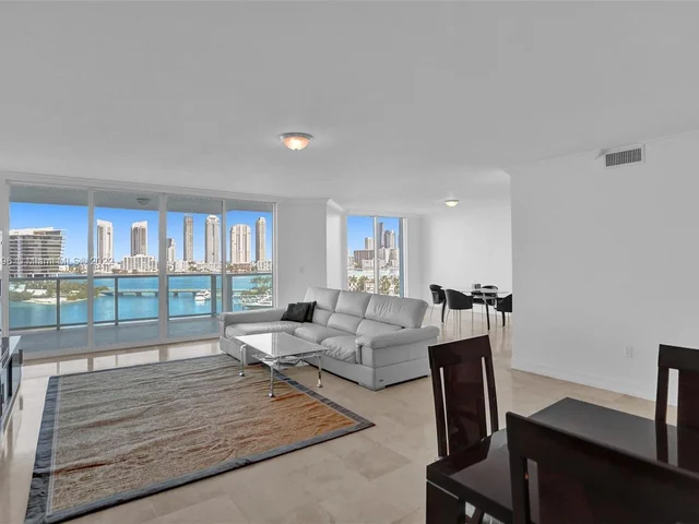 3201 NE 183rd St, Aventura FL 33160