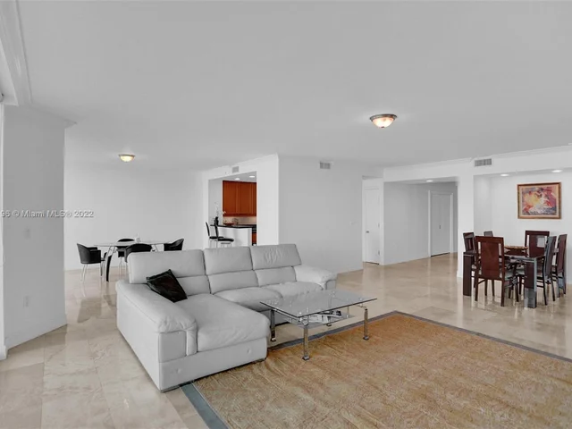 3201 NE 183rd St, Aventura FL 33160