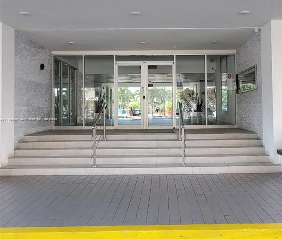 401 Golden Isles Dr # 1108, Hallandale Beach FL 33009