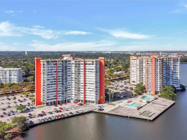 1351 NE Miami Gardens Dr # 326E, Miami FL 33179