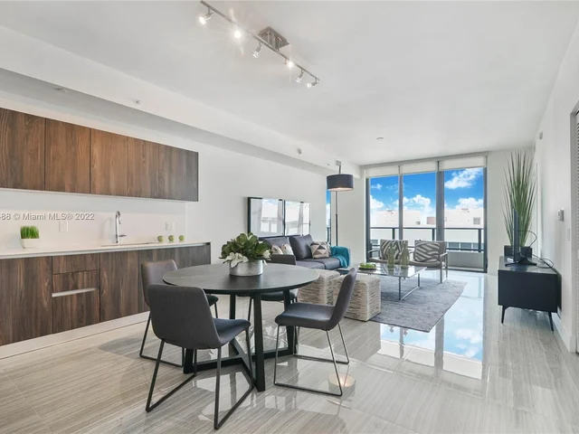 2960 NE 207th St # 1102, Aventura FL 33180