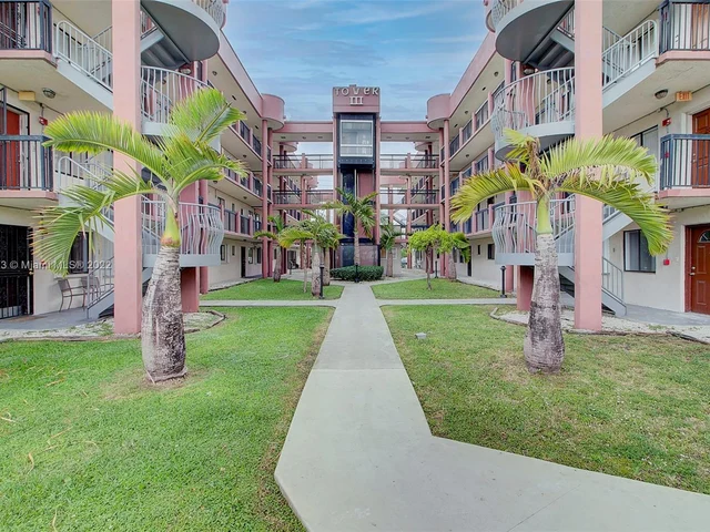 5400 W 21st Ct # 101, Hialeah FL 33016