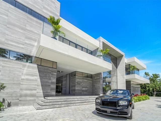 436 Ocean Blvd, Golden Beach FL 33160