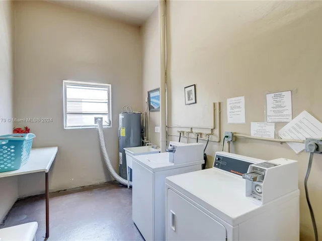 301 NE 14th Ave # 703, Hallandale Beach FL 33009