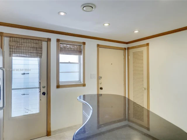 301 NE 14th Ave # 703, Hallandale Beach FL 33009