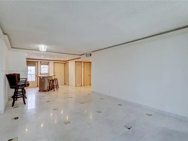 301 NE 14th Ave # 703, Hallandale Beach FL 33009