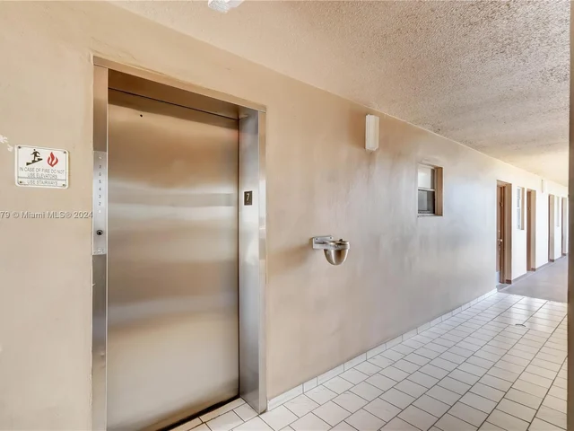 301 NE 14th Ave # 703, Hallandale Beach FL 33009