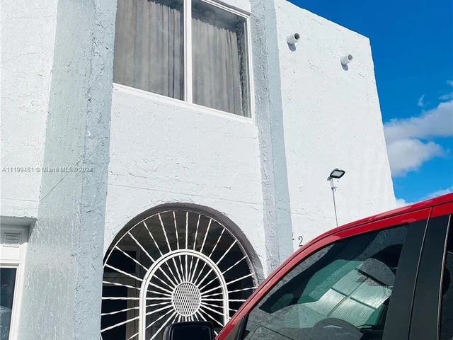 4211 W 10th LN # 1, Hialeah FL 33012