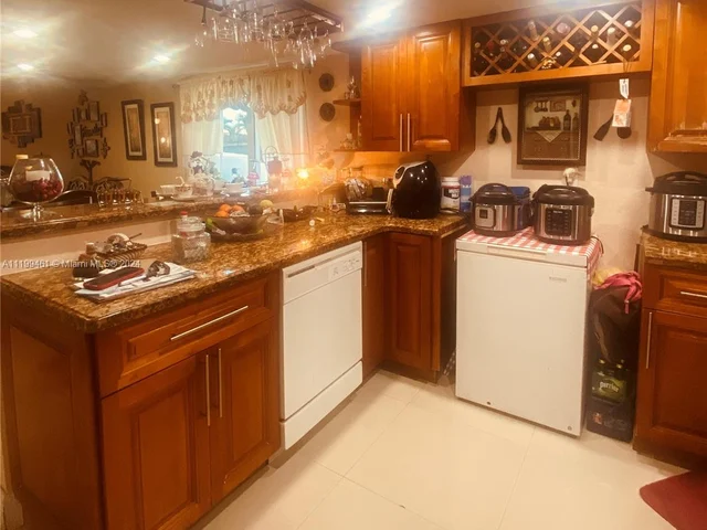 4211 W 10th LN # 1, Hialeah FL 33012