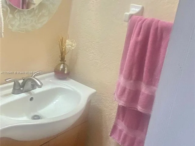 4211 W 10th LN # 1, Hialeah FL 33012