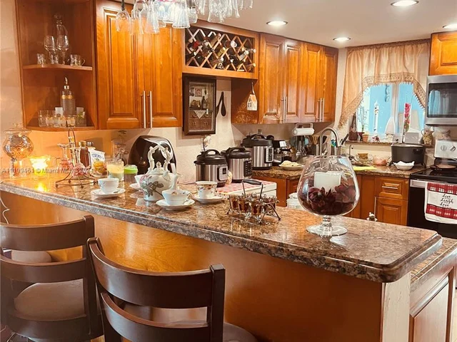 4211 W 10th LN # 1, Hialeah FL 33012