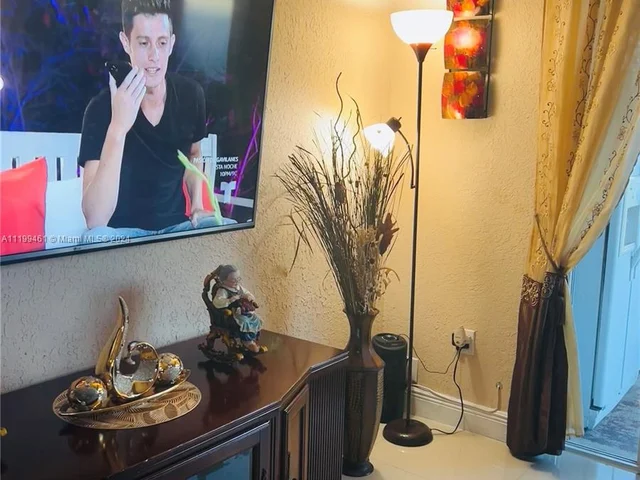 4211 W 10th LN # 1, Hialeah FL 33012