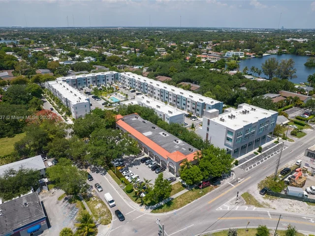 2555 NE 193rd St # 2101, Miami FL 33180