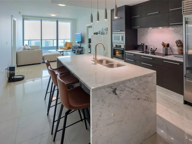 900 Biscayne Blvd # 4408, Miami FL 33132