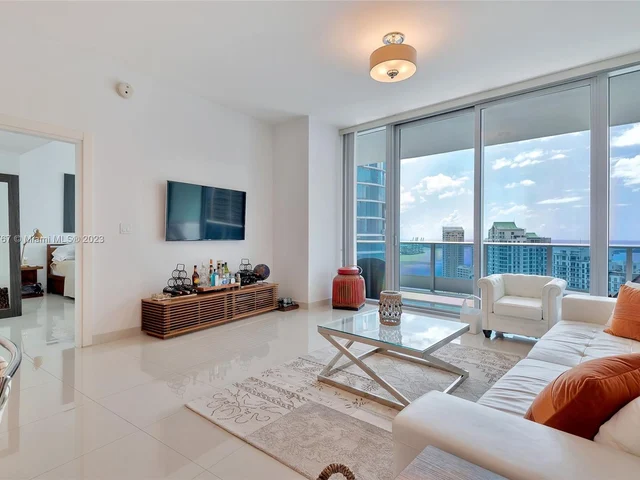 200 Biscayne Boulevard Way # 4405, Miami FL 33131