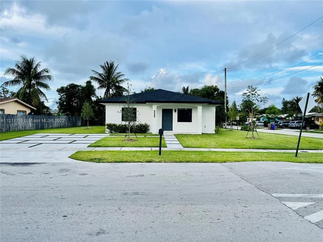 4000 NE 2nd Ave, Deerfield Beach FL 33064