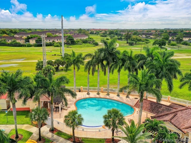 18137 NW 74th Ct # 18137, Hialeah FL 33015