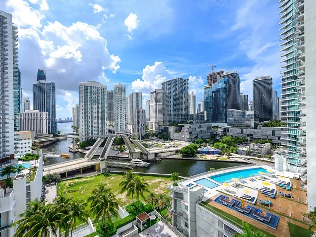 90 SW 3rd St # 1916, Miami FL 33130