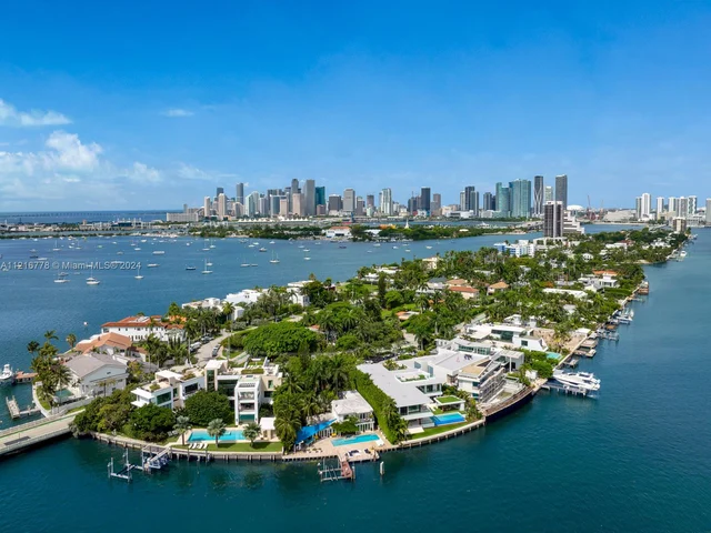 1417 N Venetian Way, Miami Beach FL 33139