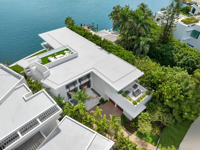 1417 N Venetian Way, Miami Beach FL 33139