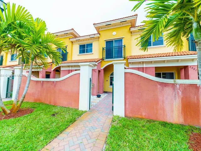 3505 NW 29th Ct, Lauderdale Lakes FL 33311