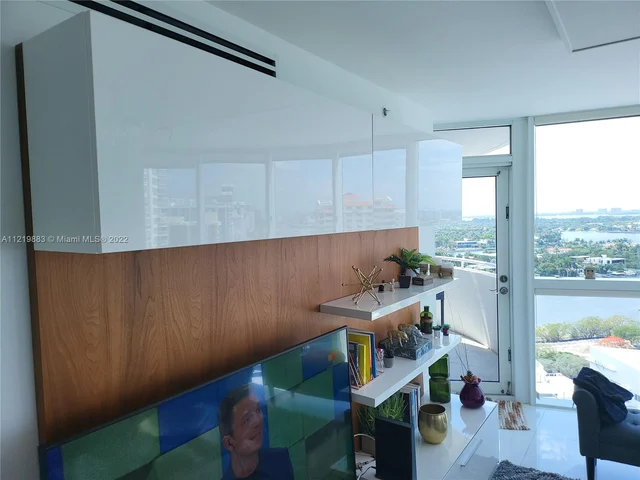 6301 Collins # 2107, Miami Beach FL 33141