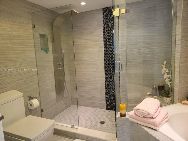 6301 Collins # 2107, Miami Beach FL 33141