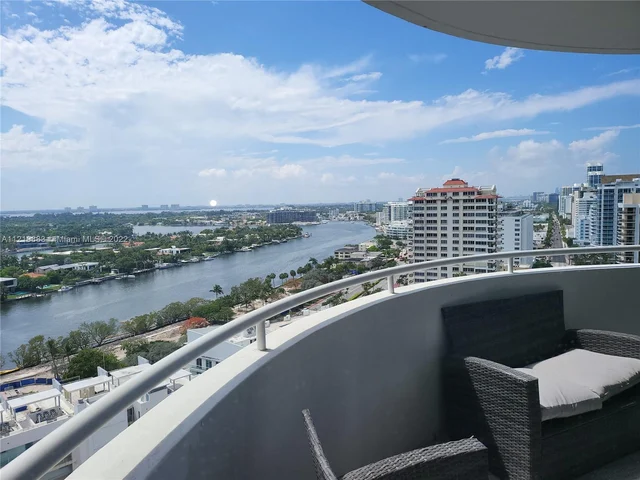 6301 Collins # 2107, Miami Beach FL 33141